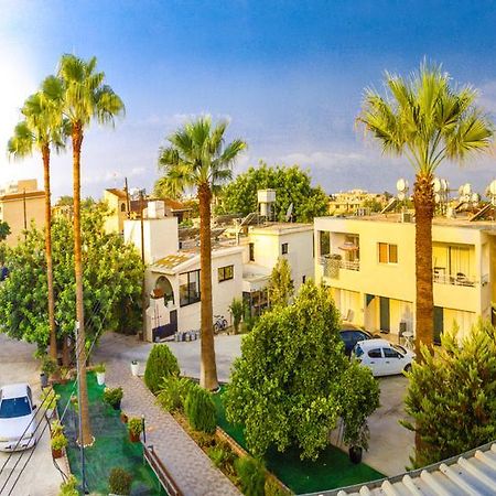 Zoe'S Court Apart otel Klorakas Dış mekan fotoğraf